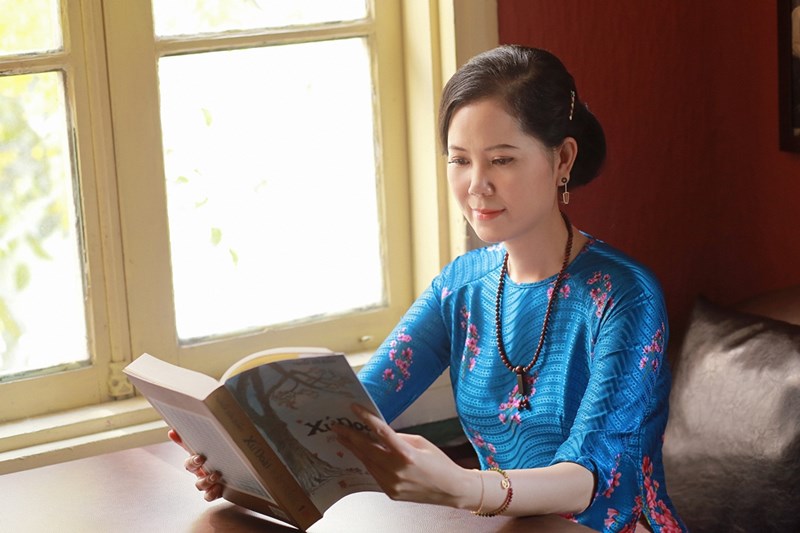 Những bức tranh của họa sĩ Kim Đức sẽ được chọn trong sự kiện Triển lãm Nghệ thuật Sen Việt