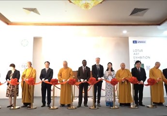 Khai mạc triển lãm “Nghệ thuật Sen Việt 2023 - Vẻ đẹp thuần khiết”